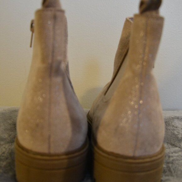 Nordstrom Raissa Girls Ankle Boots Size 3M Tan Shimmer Glitter Chelsea Zip - Picture 3 of 4